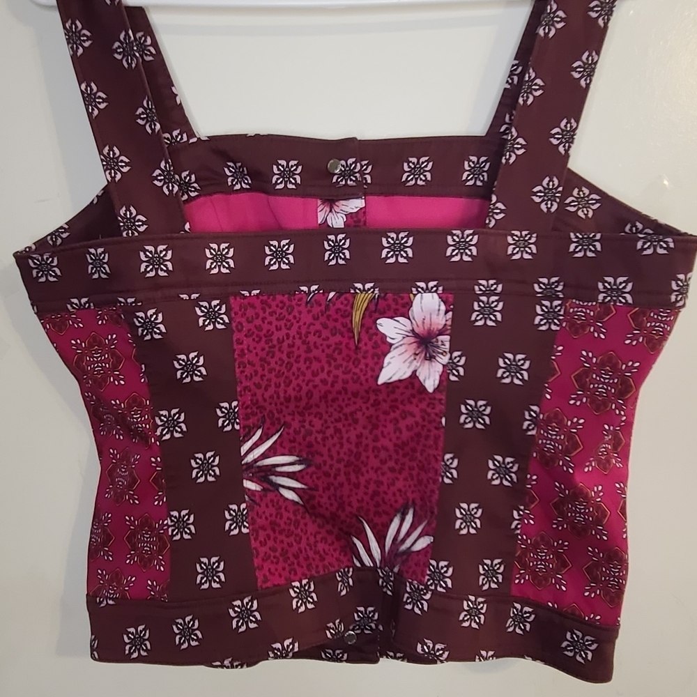 White House Black Market Crop Top Mabe Size M. No Size Label - Picture 5 of 11
